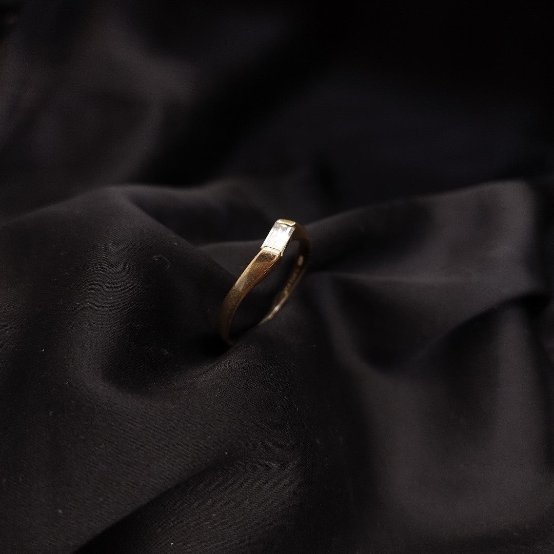 ANILLO ORO 10 K 1,40 GRMS (SEMINUEVO)