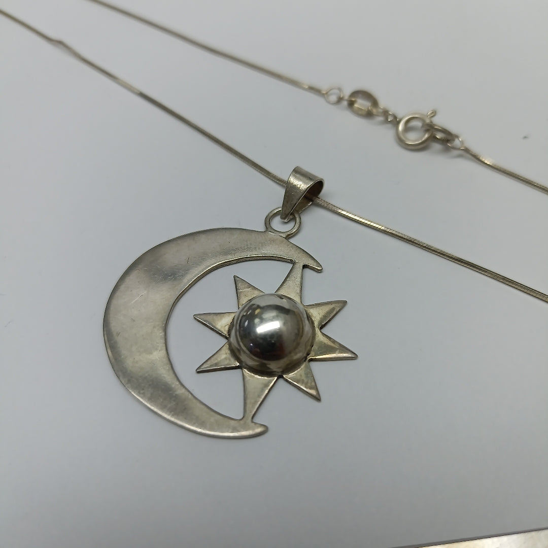 CADENA, DIJE PLATA 8.5 GRMS (SEMINUEVO)