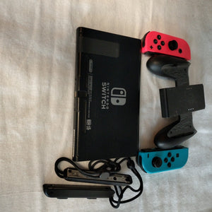 CONSOLA DE VIDEOJUEGO NINTENDO SWITCH 1.1 32 GB (SEMINUEVO)