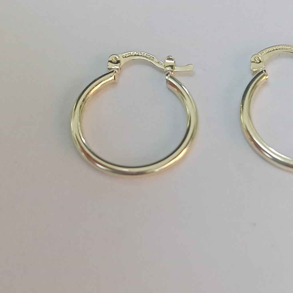 ARETES TEJIDO ARRACADAS LISAS 14K 1.2 GR (NUEVO)