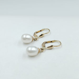 ARETES C PERLAS SINTETICAS 10K 2.2 GR (NUEVO)
