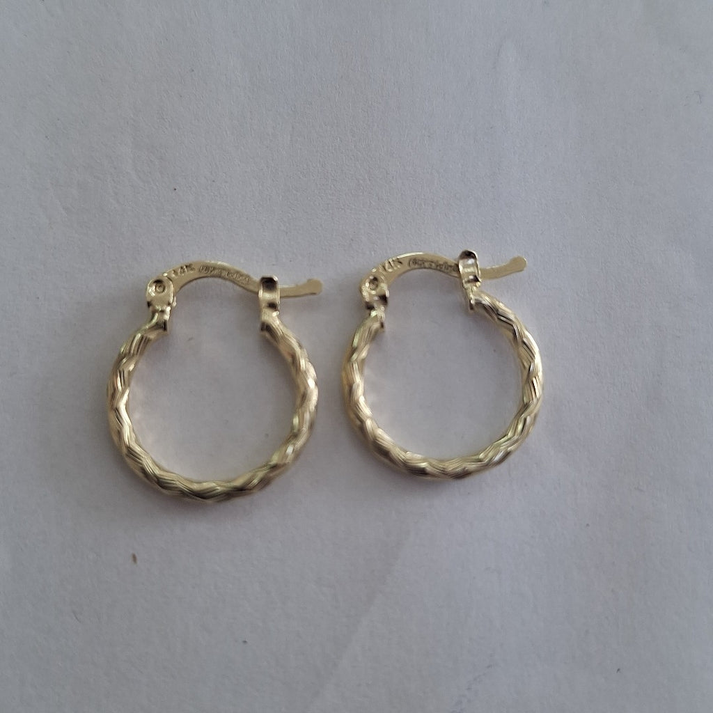 ARETES ARRACADAS TRENZADAS 14K 18 1.6 GR (NUEVO)