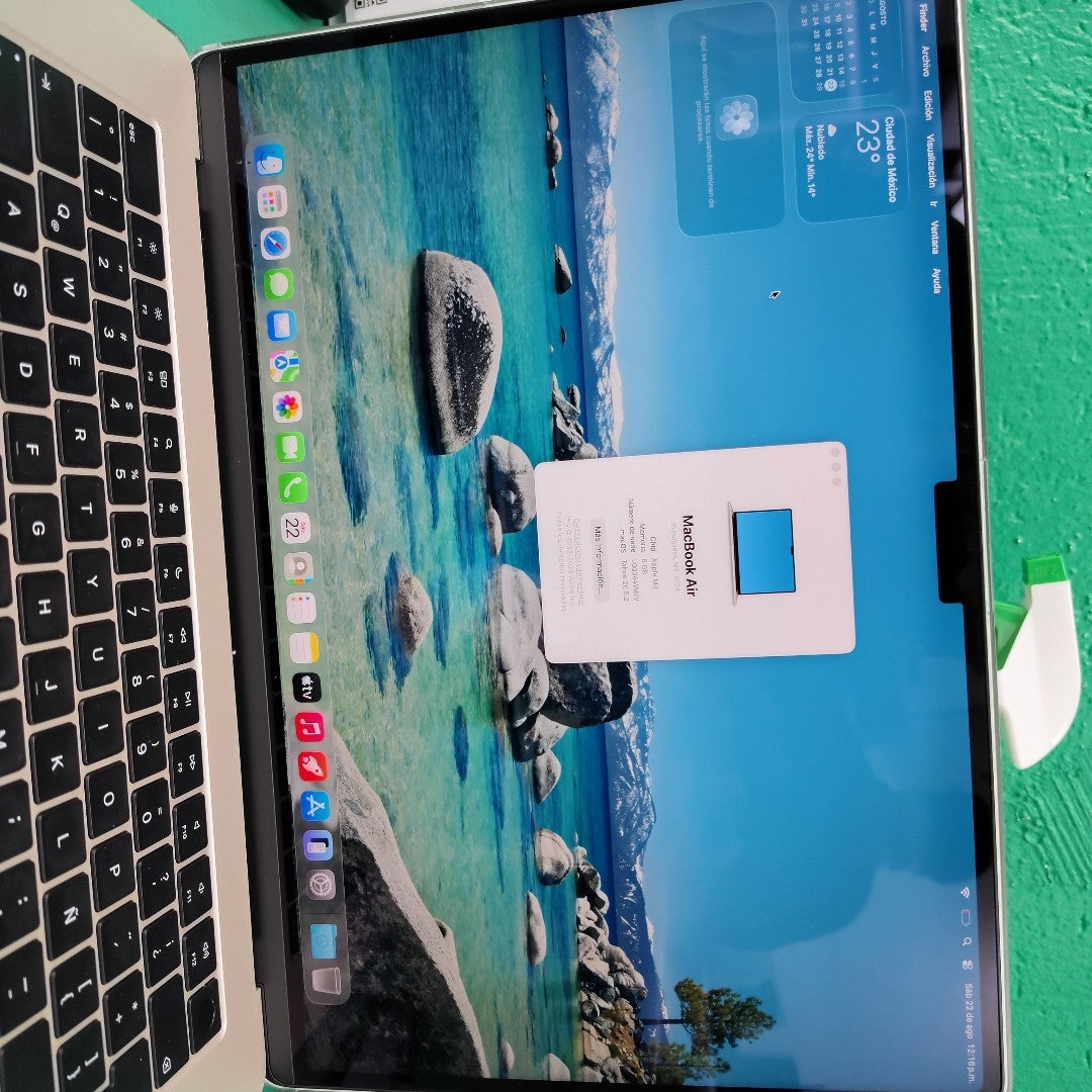 LAPTOP APPLE MACBOOK AIR 15"2024 4.5 A3114 256 GB SSD 8 GB RAM (SEMINUEVO)