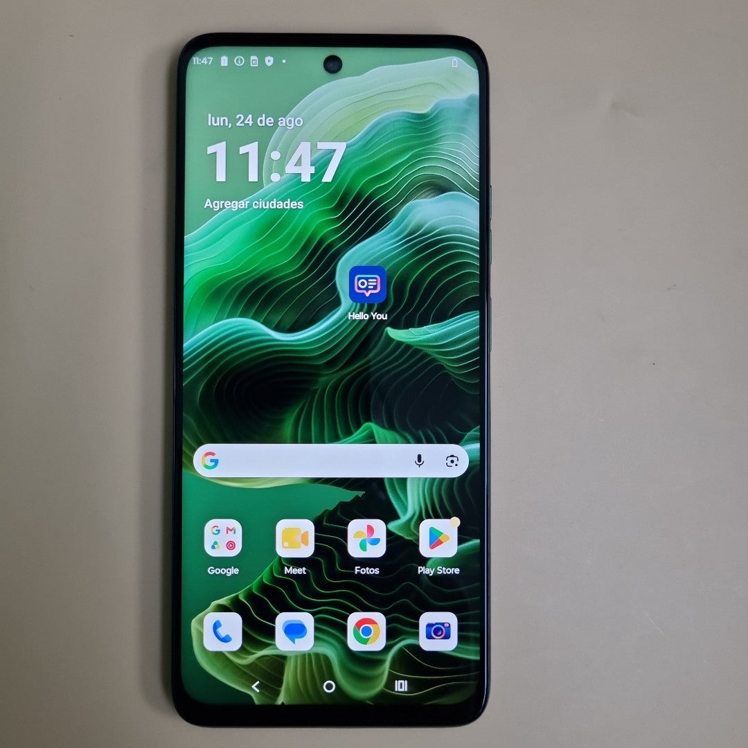 CELULAR MOTOROLA MOTO G35 5G XT2433-2 (2024) 256 GB 4 GB RAM (SEMINUEVO)