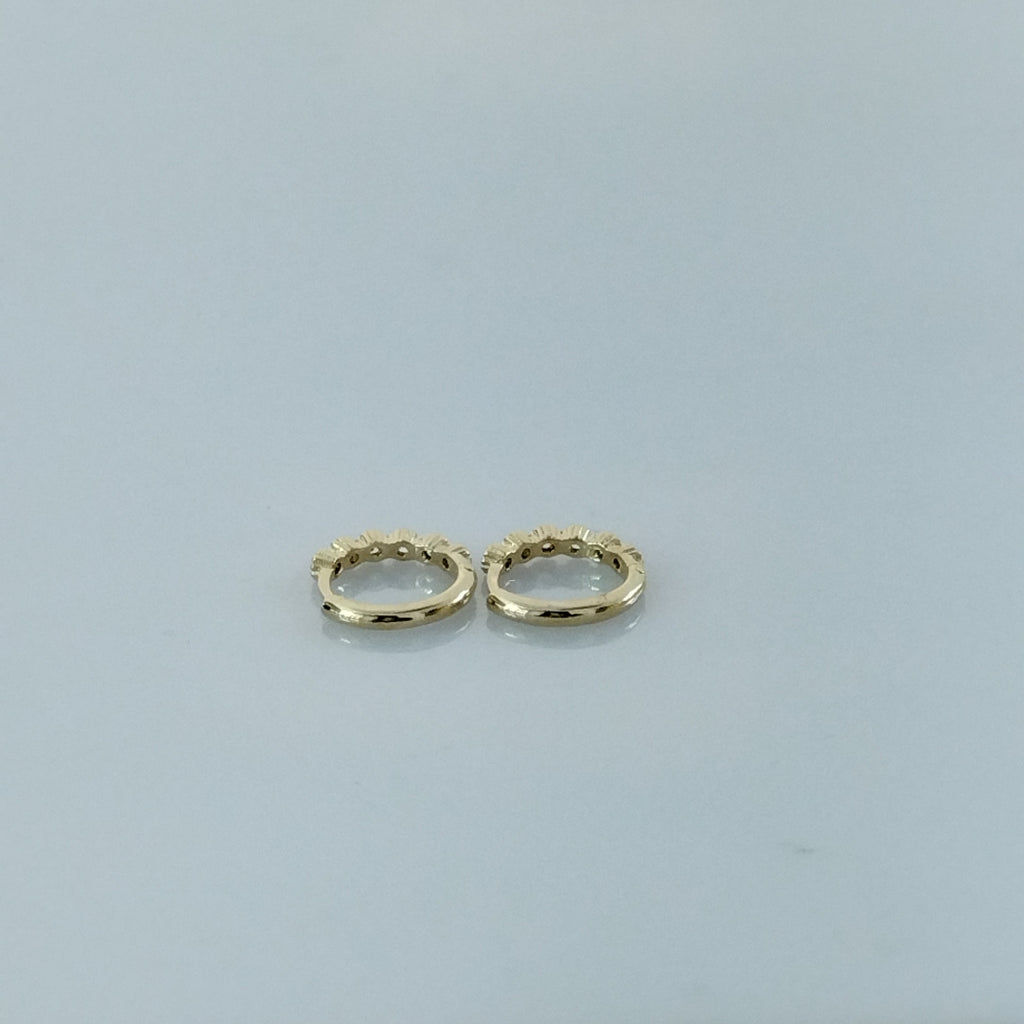 ARETES ARRACADA C CIRCONIAS 14K 2.1 GR (NUEVO)