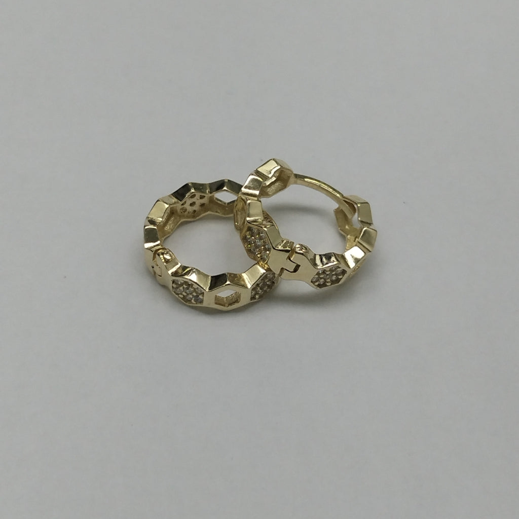 ARETES HUGGIES HEXAGONALES C CIRCONIAS 14K 2.8 GR (NUEVO)