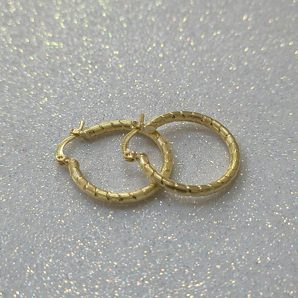 ARETES ARRACADAS LABRADAS 14K 3.2 GR (NUEVO)