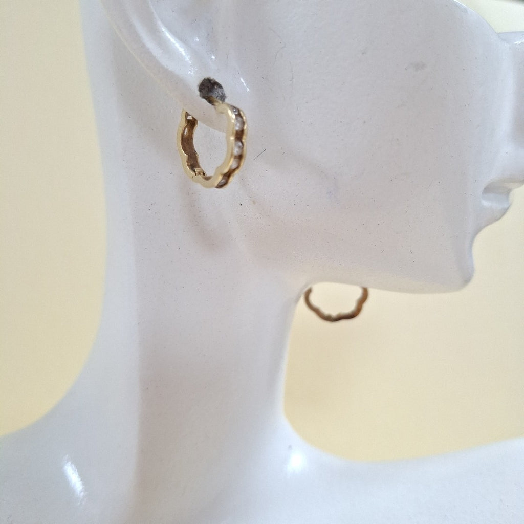 ARRACADAS PAR ORO 10 K 1,40 GRMS (SEMINUEVO)
