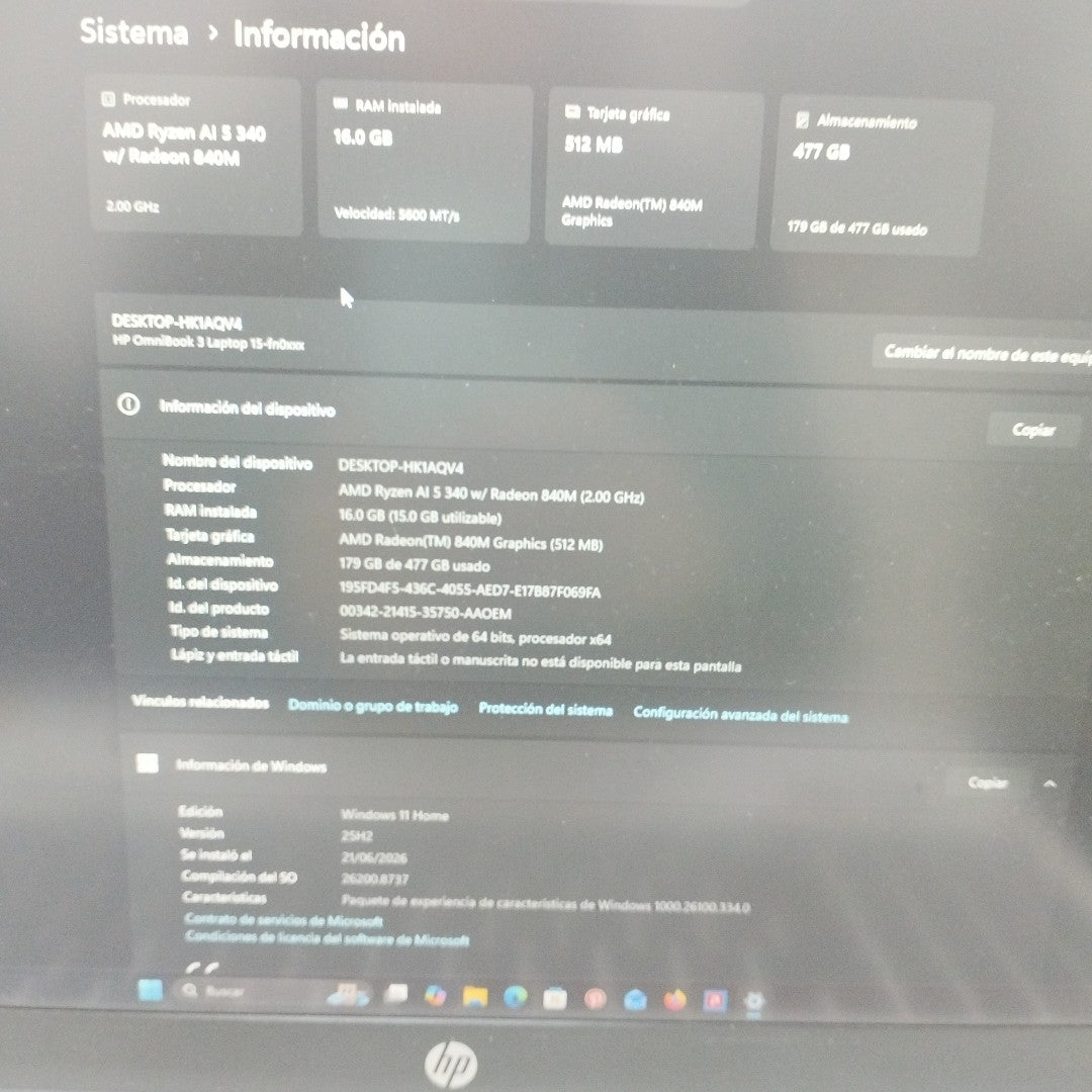 LAPTOP HP OMNIBOOK 3 NGAI 15-FN0051LA (2025) 512 GB SSD 16 GB RAM (SEMINUEVO)