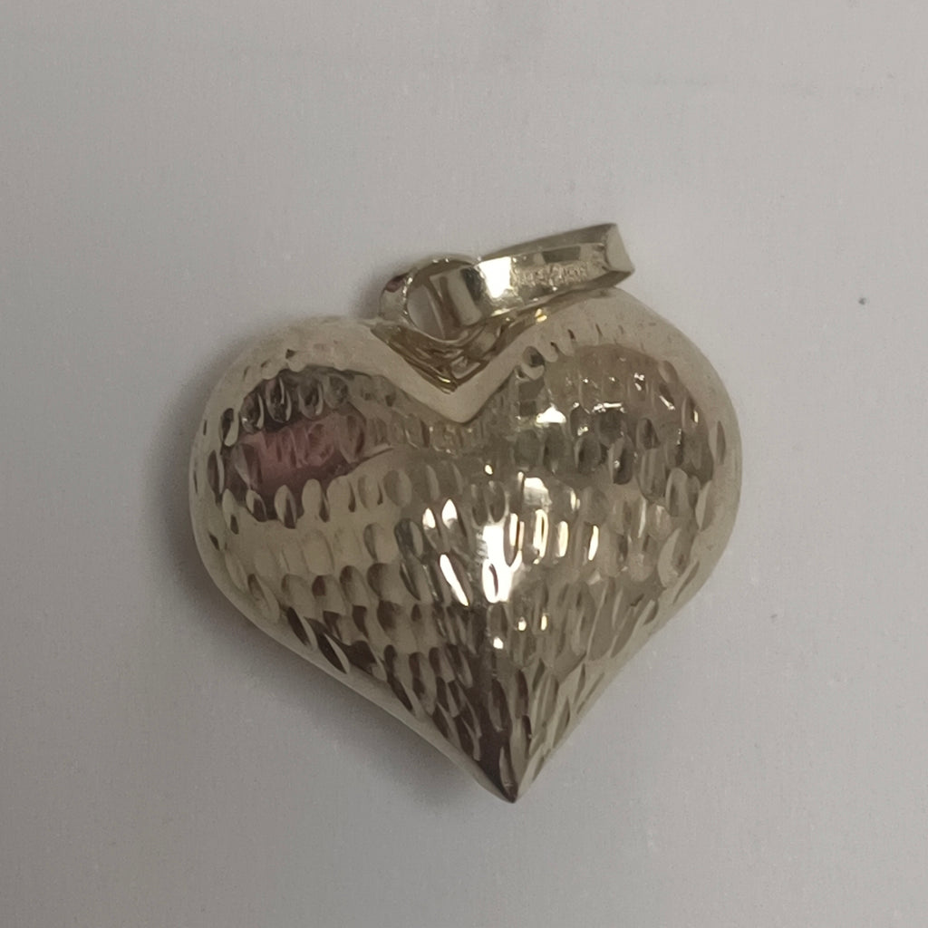 DIJE TEJIDO CORAZON LABRADO 14K 1 GR (NUEVO)