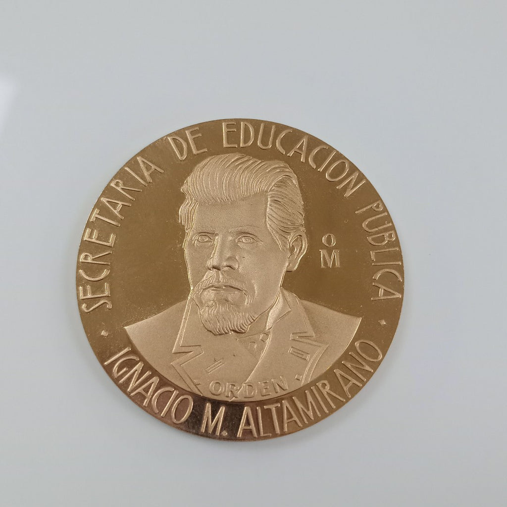 MEDALLA CONMEMORATIVA ORO 21 K 41,90 GRMS (SEMINUEVO)