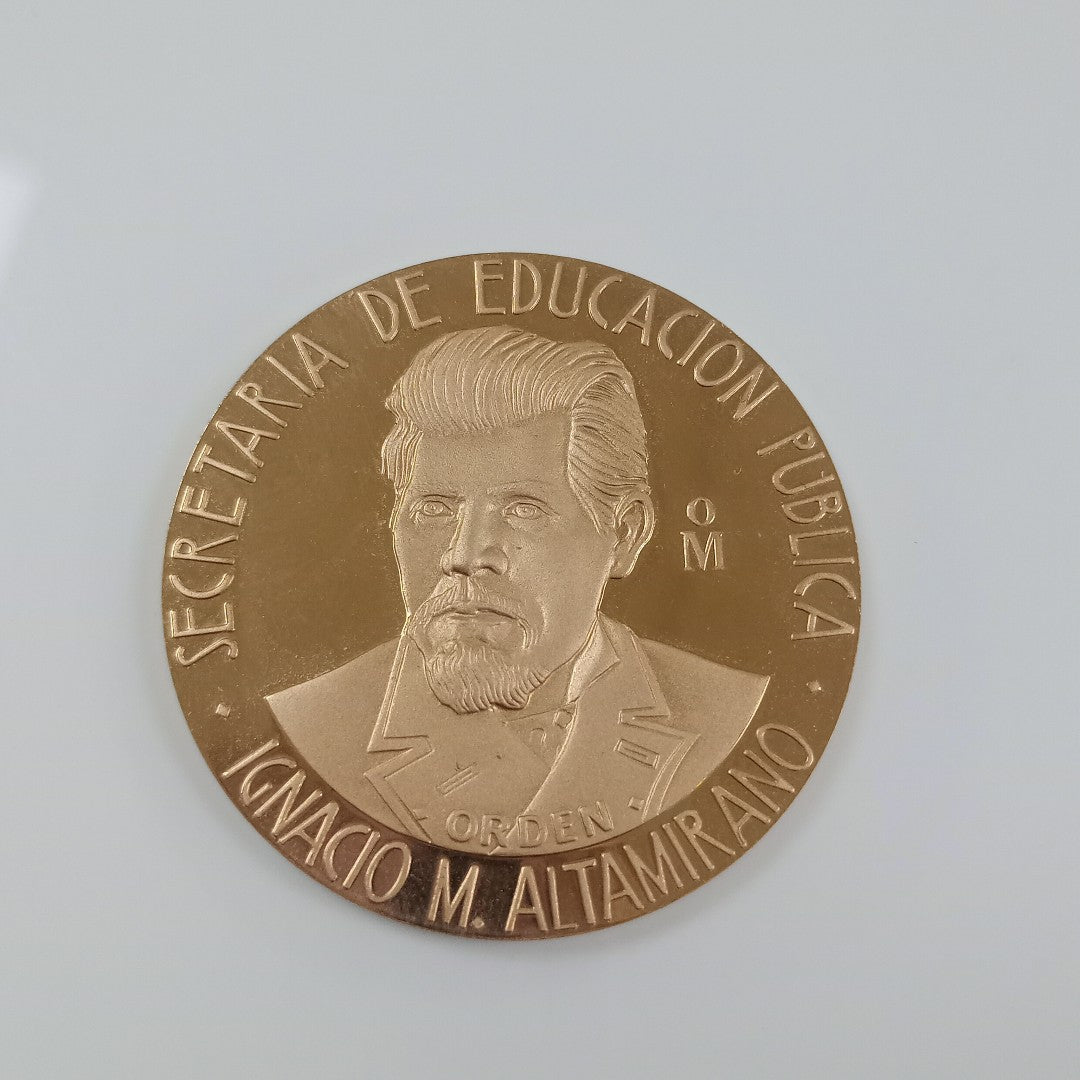 MEDALLA CONMEMORATIVA ORO 21 K 41,90 GRMS (SEMINUEVO)