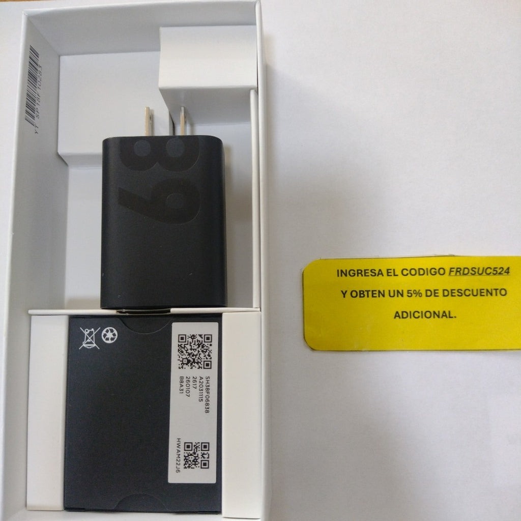CELULAR MOTOROLA EDGE 70 FUSION XT2605-3 (2026) 256 GB 8 GB RAM (SEMINUEVO)