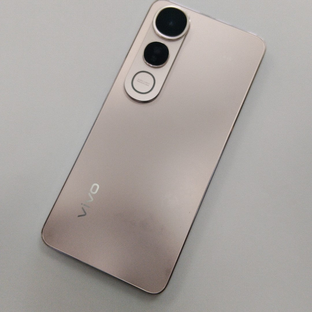 CELULAR VIVO V50 LITE 5G V2440 (2025) 256 GB 12 GB RAM (SEMINUEVO)