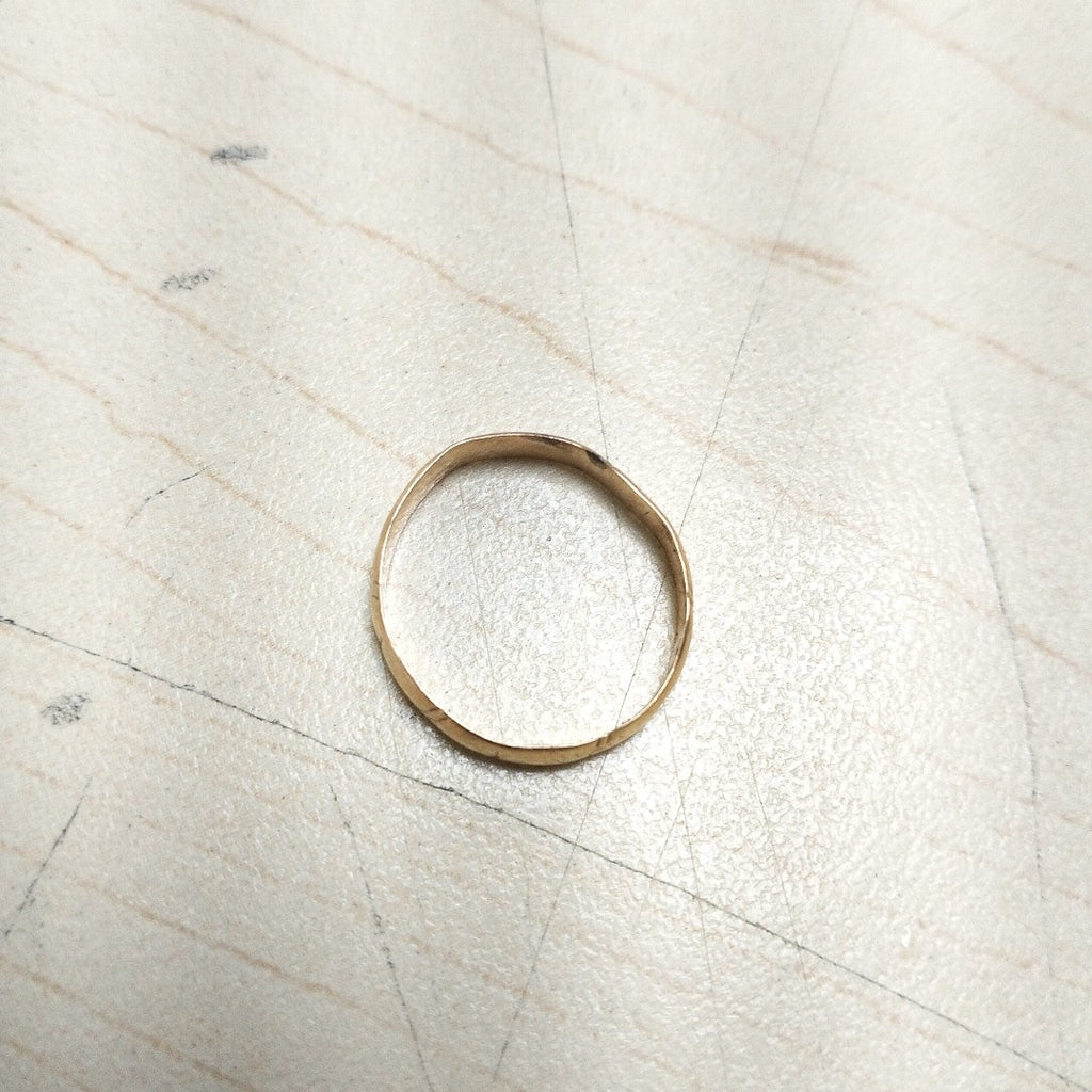 ARGOLLA ORO 10 K 1.4 GRMS (SEMINUEVO)
