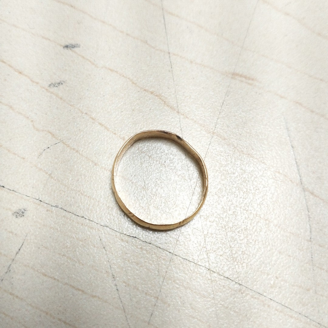 ARGOLLA ORO 10 K 1.4 GRMS (SEMINUEVO)