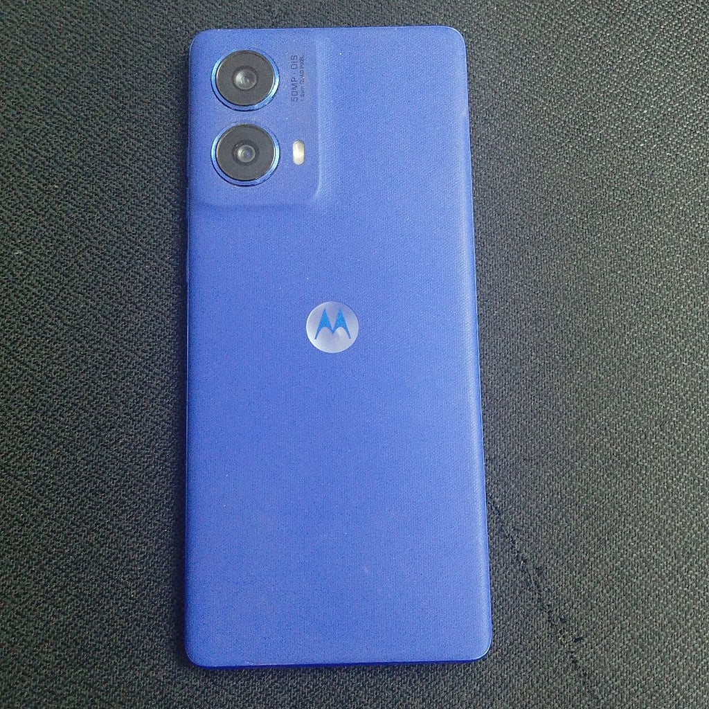 CELULAR MOTOROLA MOTO G85 5G XT2427-2 (2024) 256 GB 12 GB RAM (SEMINUEVO)