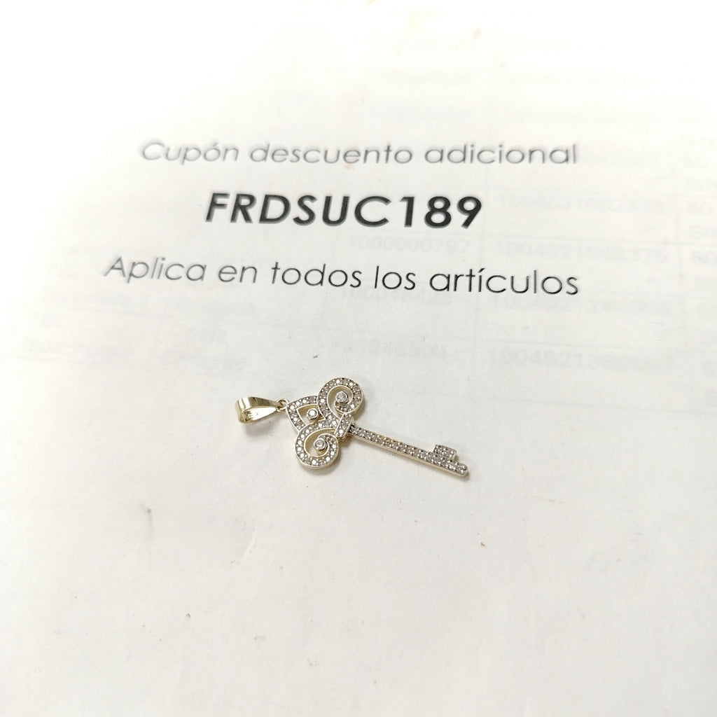 DIJE LLAVE C CIRCONIAS 14K 1.6 GR (NUEVO)