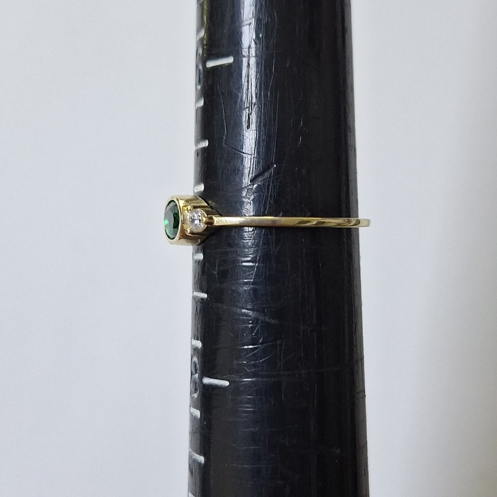 ANILLOS TEJIDO ANILLITO C CIRCONIAS Y PIEDRA VERDE 14K 7 1.2 GR (NUEVO)