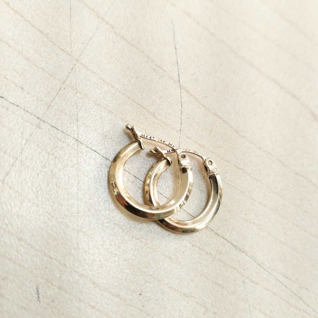 ARRACADAS PAR ORO 14 K 1 GRMS (SEMINUEVO)