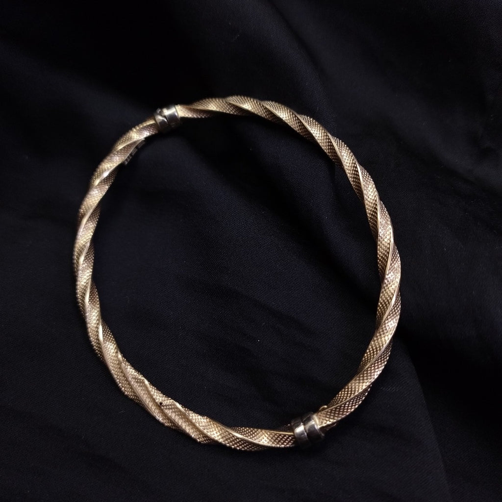 PULSERA RIGIDA ORO 14 K 4.5 GRMS (SEMINUEVO)