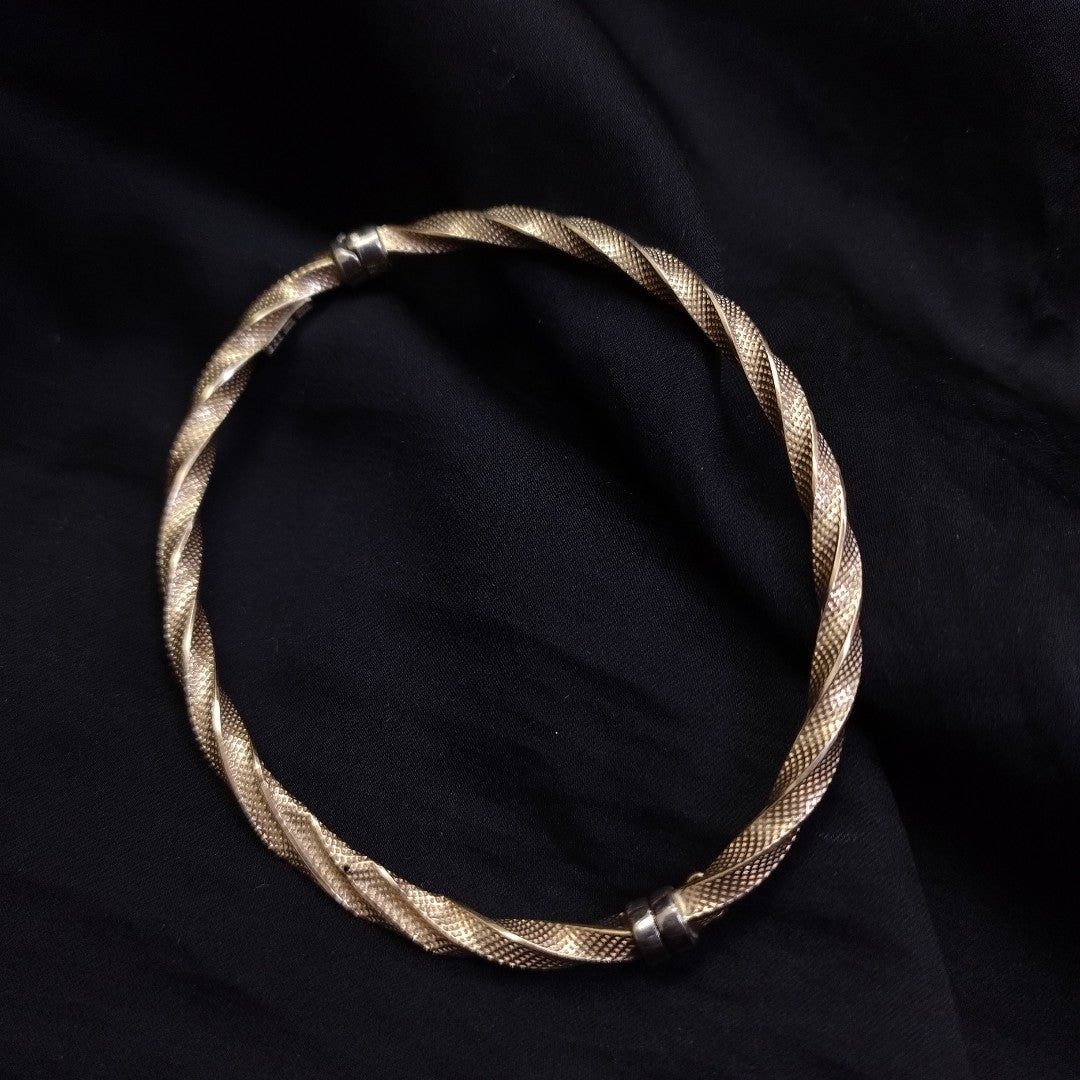 PULSERA RIGIDA ORO 14 K 4.5 GRMS (SEMINUEVO)