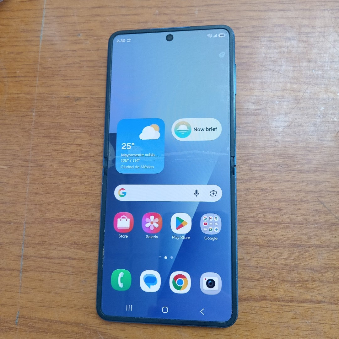 CELULAR SAMSUNG GALAXY Z FLIP 7 SM-F766B (2025) 512 GB 12 GB RAM (SEMINUEVO)