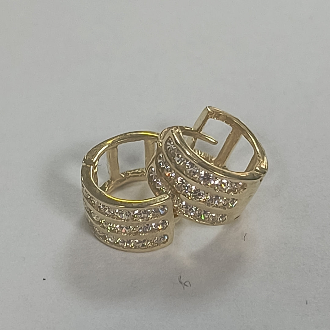 ARETES HUGGIES C CIRCONIA 14K 2.2 GR (NUEVO)