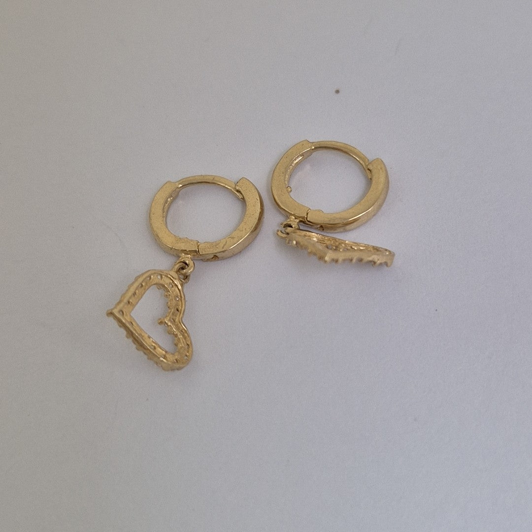 ARETES FIG CORAZON C CIRCONIAS 10K 1.8 GR (NUEVO)