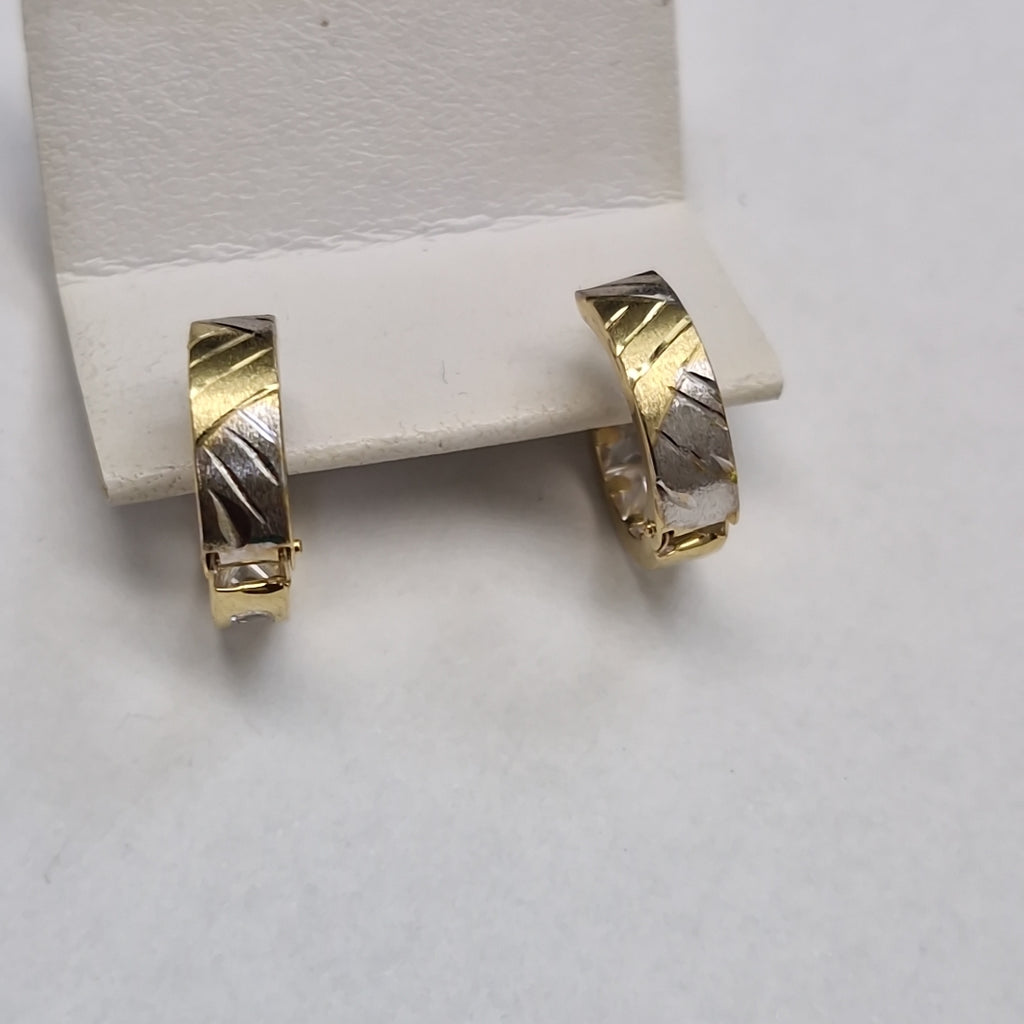 ARETES ARRACADAS C CIRCONIAS 10K 1.2 GR (NUEVO)