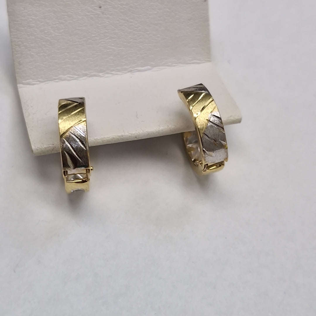 ARETES ARRACADAS C CIRCONIAS 10K 1.2 GR (NUEVO)