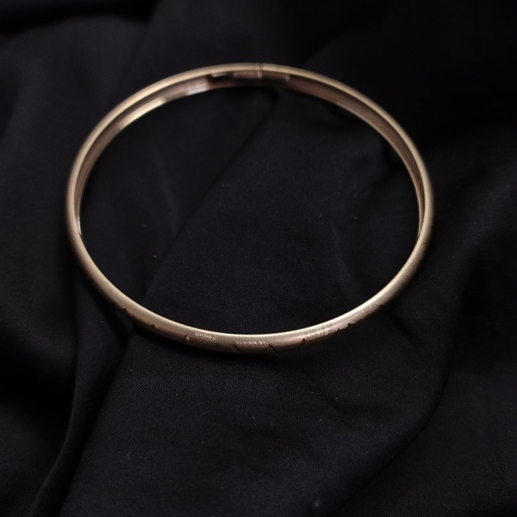 PULSERA RIGIDA ORO 10 K 5.7 GRMS (SEMINUEVO)