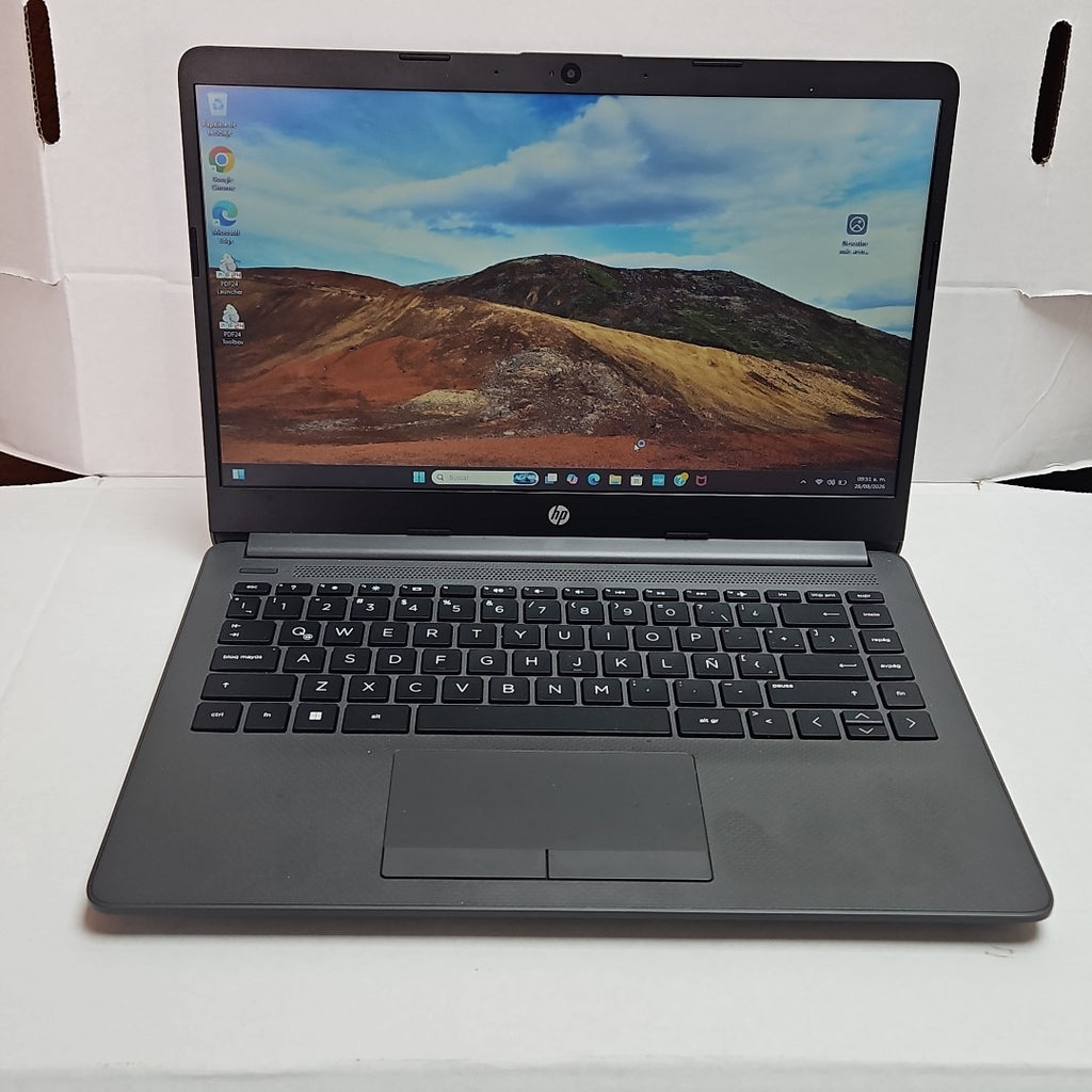 LAPTOP HP 245 G9 (2023) 512 GB SSD 8 GB RAM (SEMINUEVO)