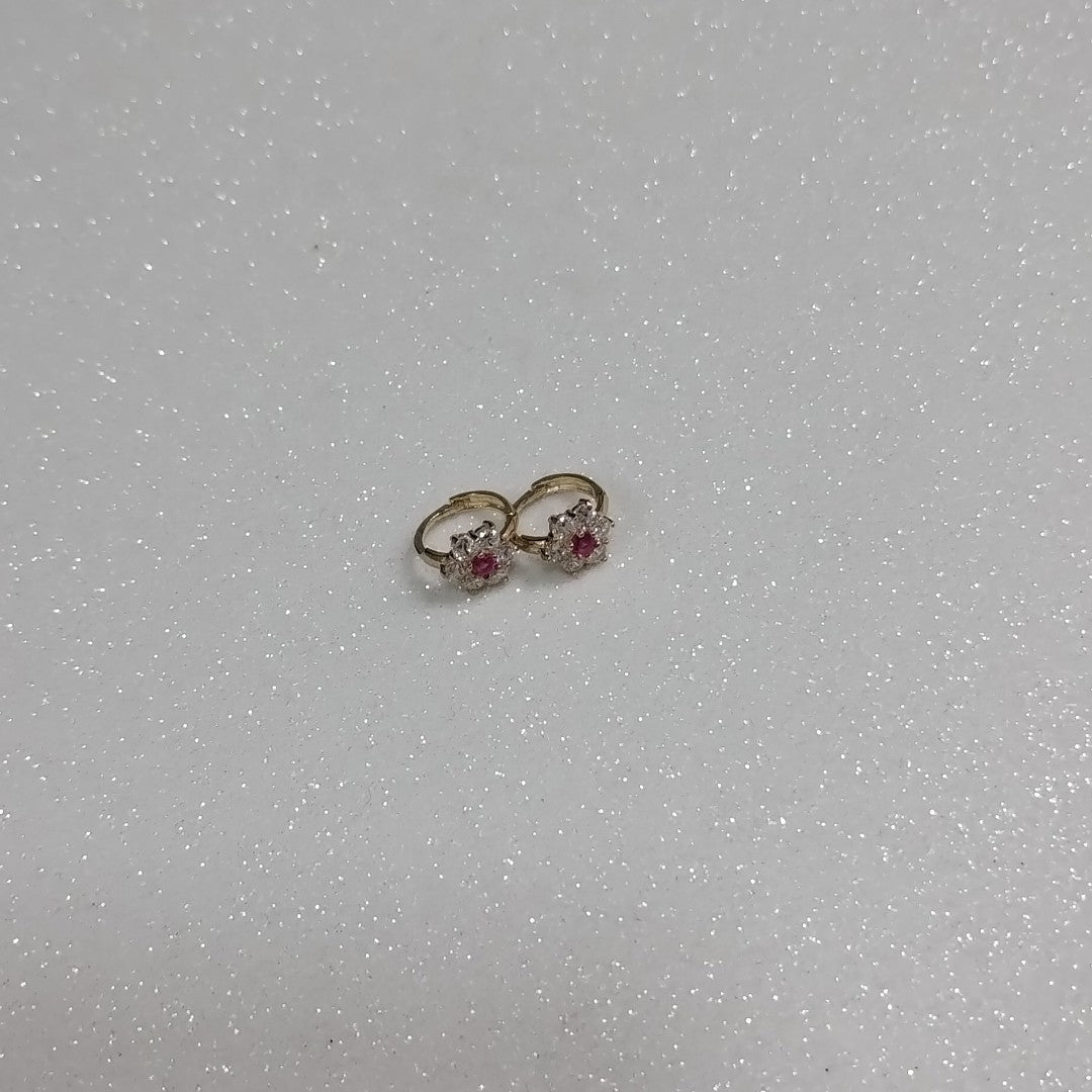 ARETES HUGGIES CON CIRCONIAS Y PIEDRA DE COLOR 14K 1.8 GR (NUEVO)