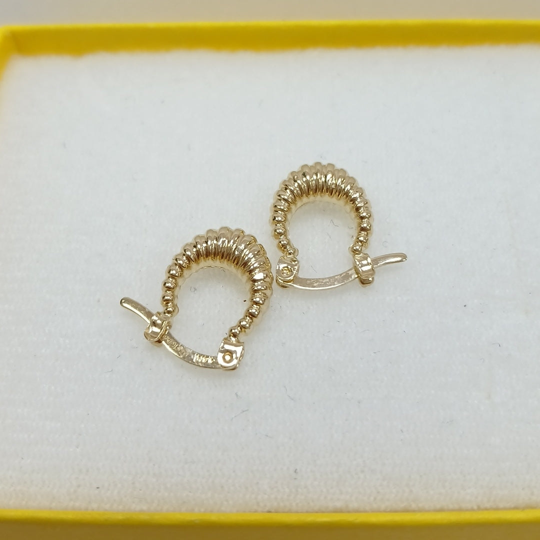 ARETES ARRACADA ESTRIADAS 14K 1.1 GR (NUEVO)
