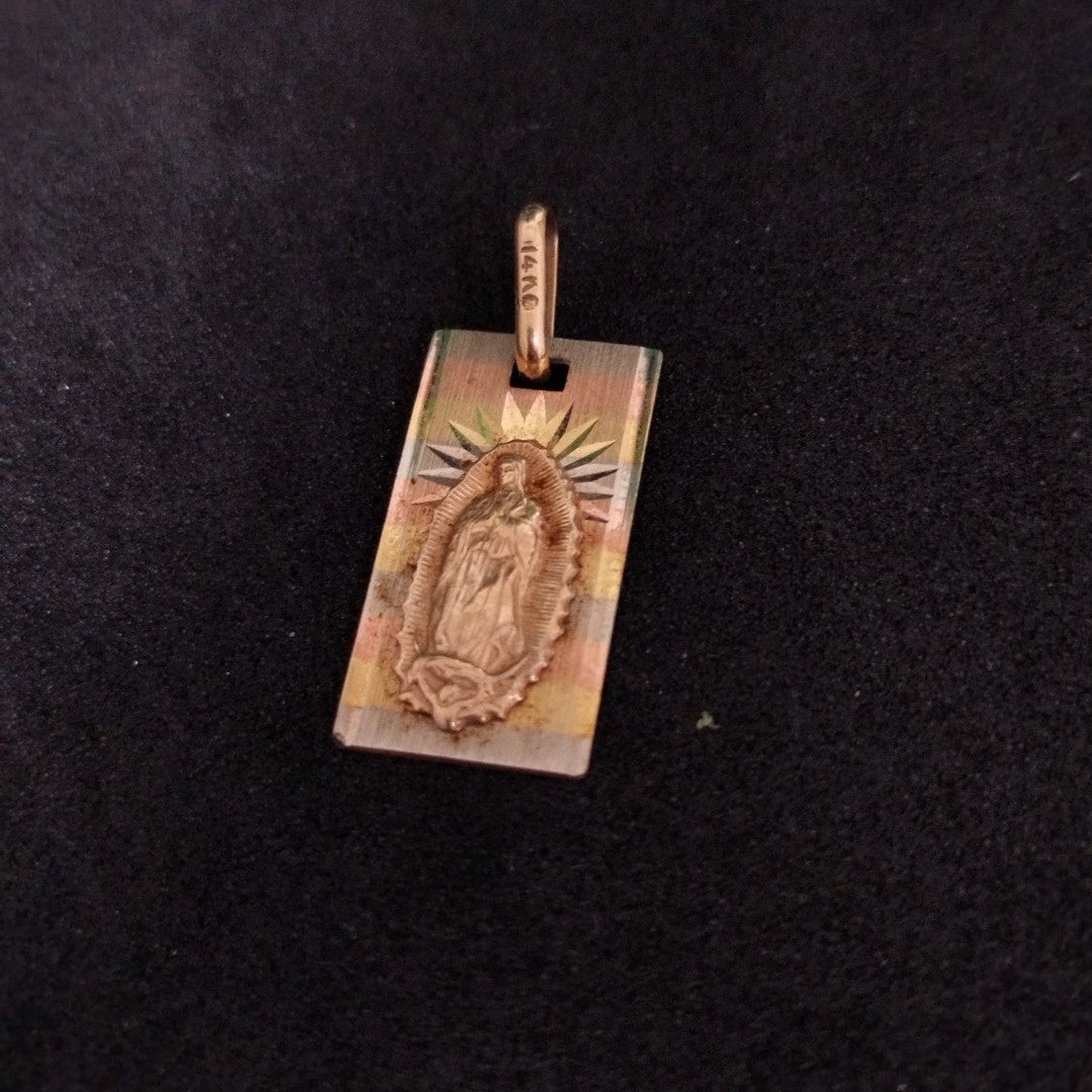 DIJE ORO 14 K 1.8 GRMS (SEMINUEVO)