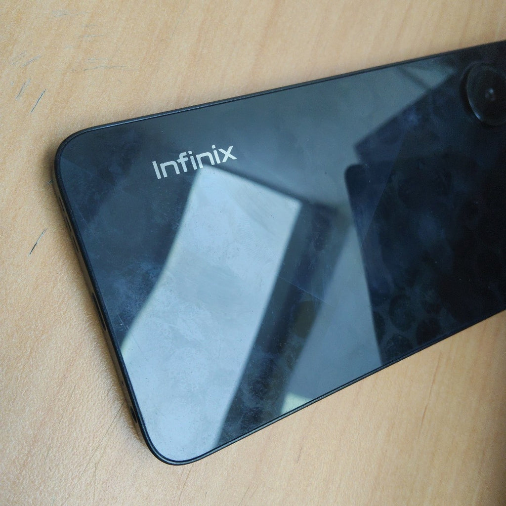 CELULAR OTRAS MARCAS OTROS MODELOS 128 GB 4 GB RAM (SEMINUEVO)