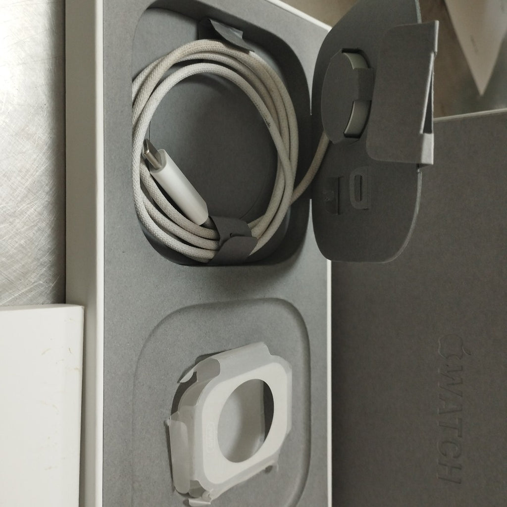 SMARTWATCH APPLE ULTRA 3 A3281 49 MM GPS + CELULAR (SEMINUEVO)