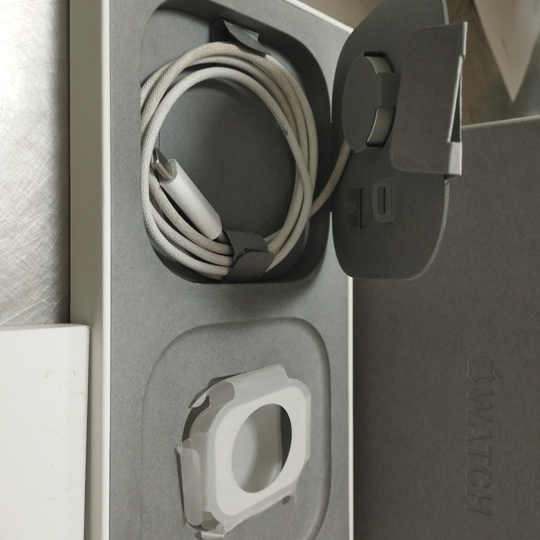 SMARTWATCH APPLE ULTRA 3 A3281 49 MM GPS + CELULAR (SEMINUEVO)