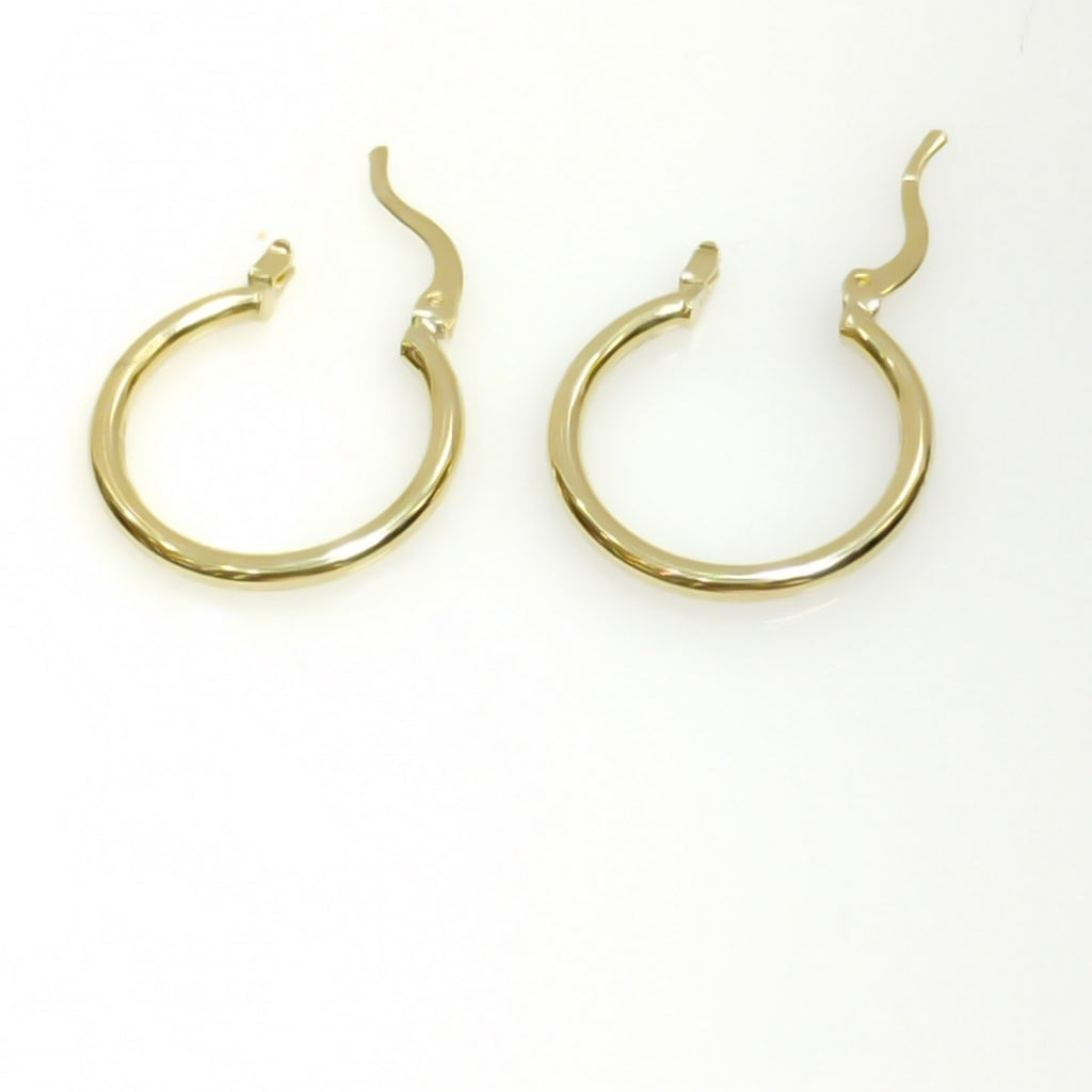 ARETES TEJIDO ARRACADAS LISAS 14K 1.2 GR (NUEVO)