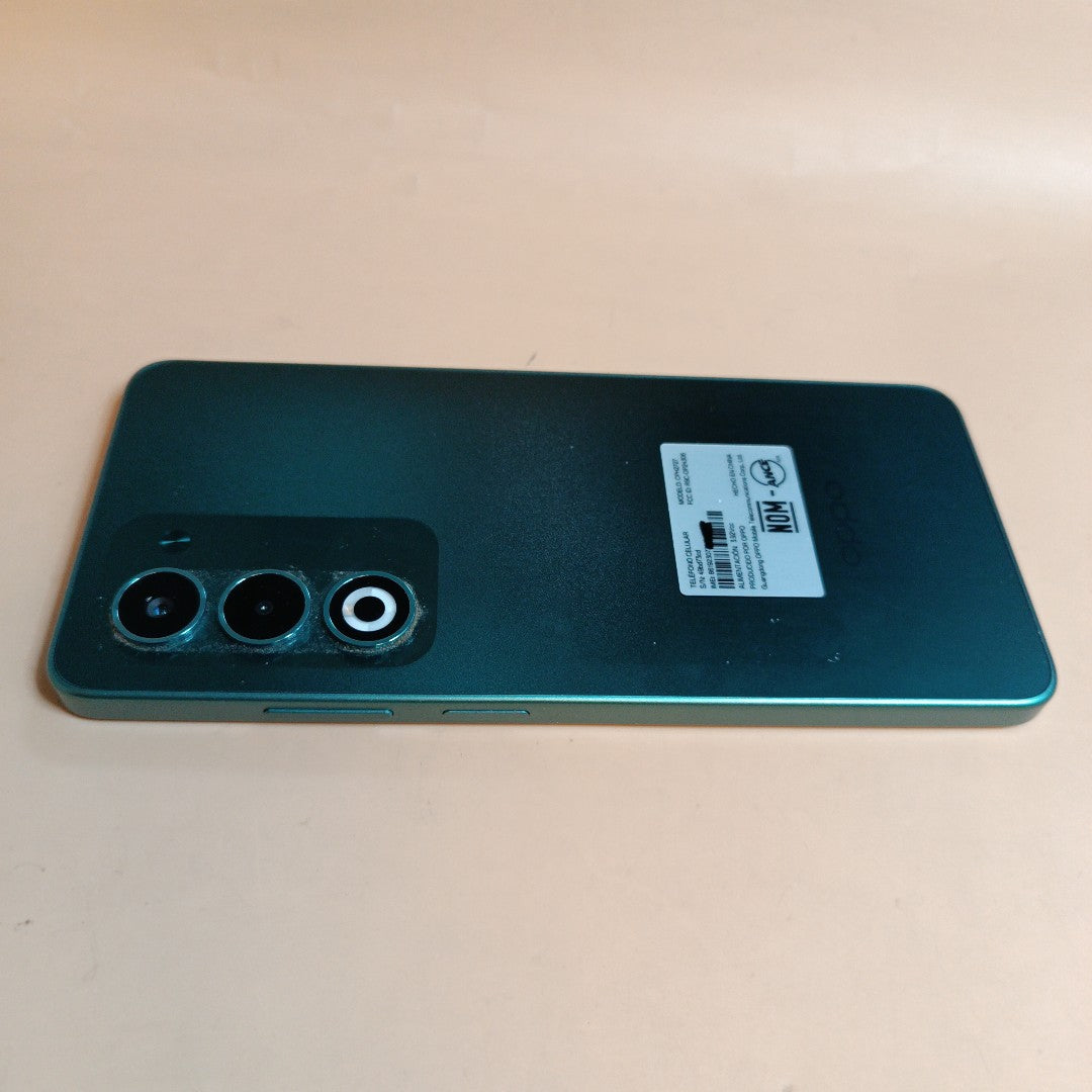 CELULAR OPPO A5 CPH2727 (2025) 256 GB 4 GB RAM (SEMINUEVO)