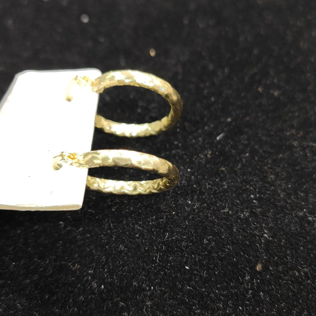 ARETES ARRACADAS LABRADAS 14K 2.2 GR (NUEVO)