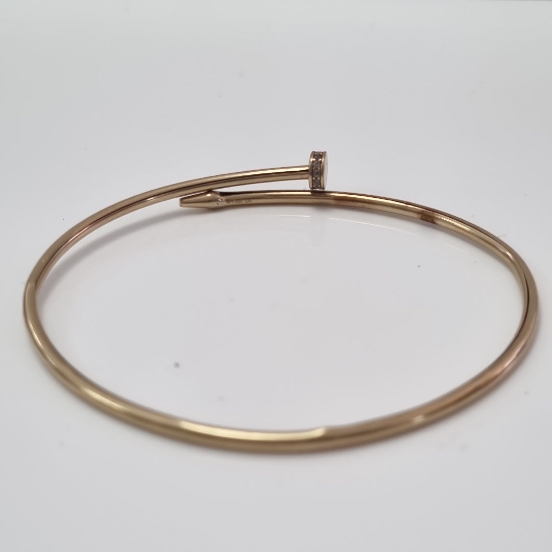 PULSERA RIGIDA ORO 10 K 2.6 GRMS (SEMINUEVO)