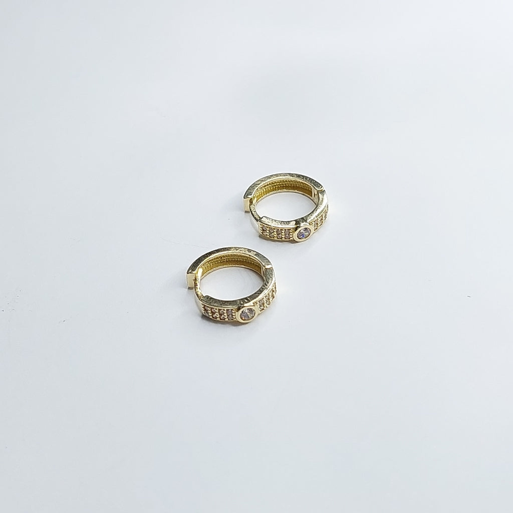 ARETES ARRACADAS C CIRCONIAS 10K 2.7 GR (NUEVO)
