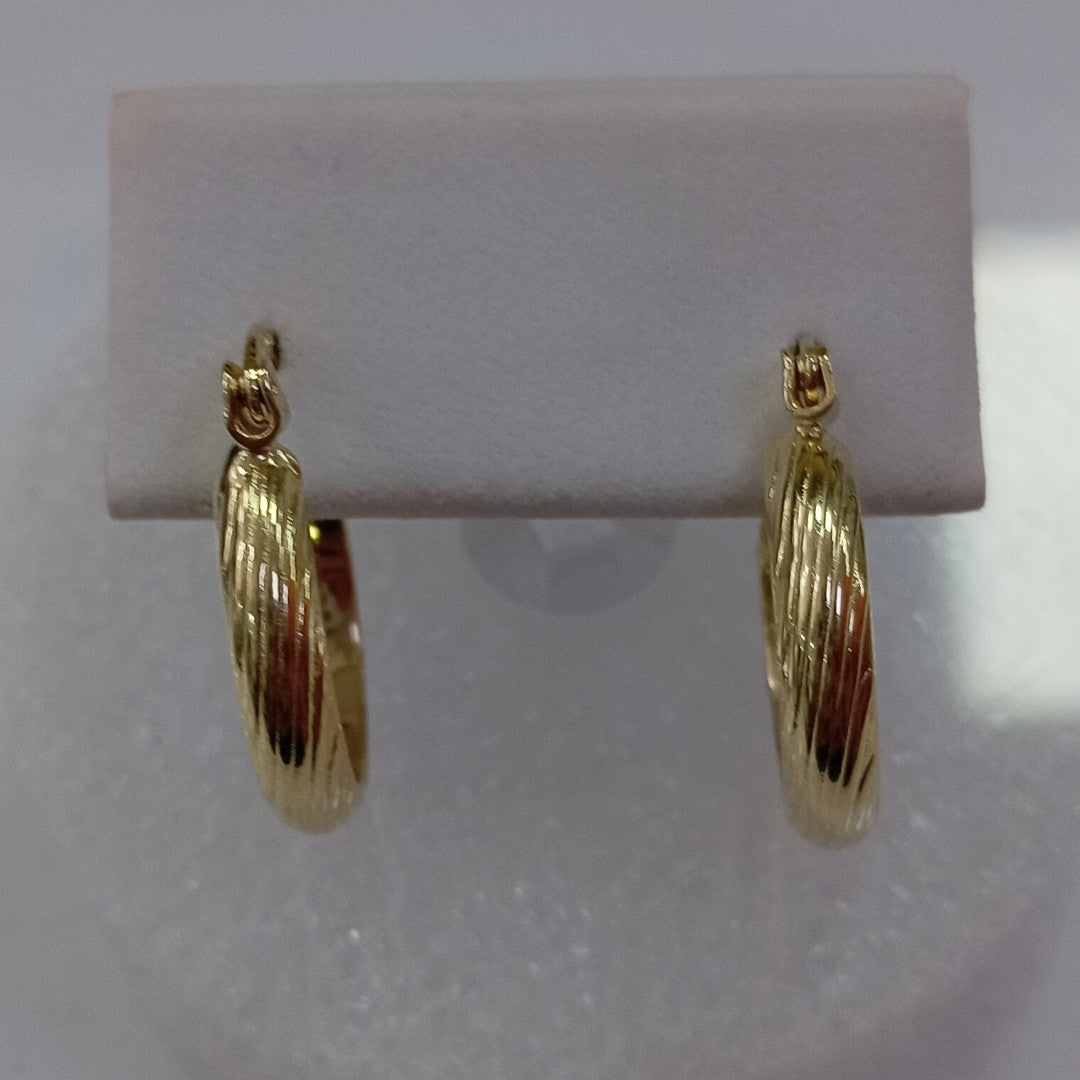 ARETES ARRACADA ASTRIADA 14K 1.6 GR (NUEVO)