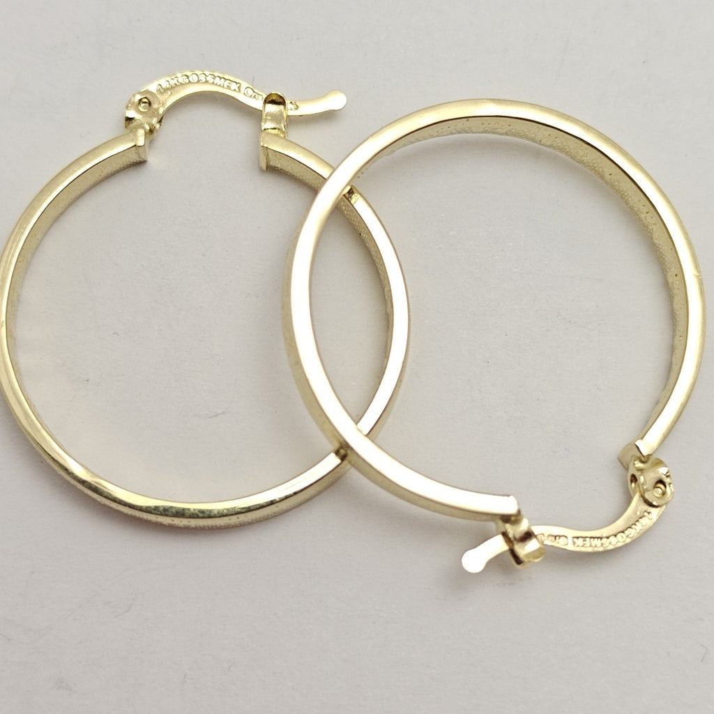 ARETES ARRACADAS TROQUELADA 14K 2.7 GR (NUEVO)