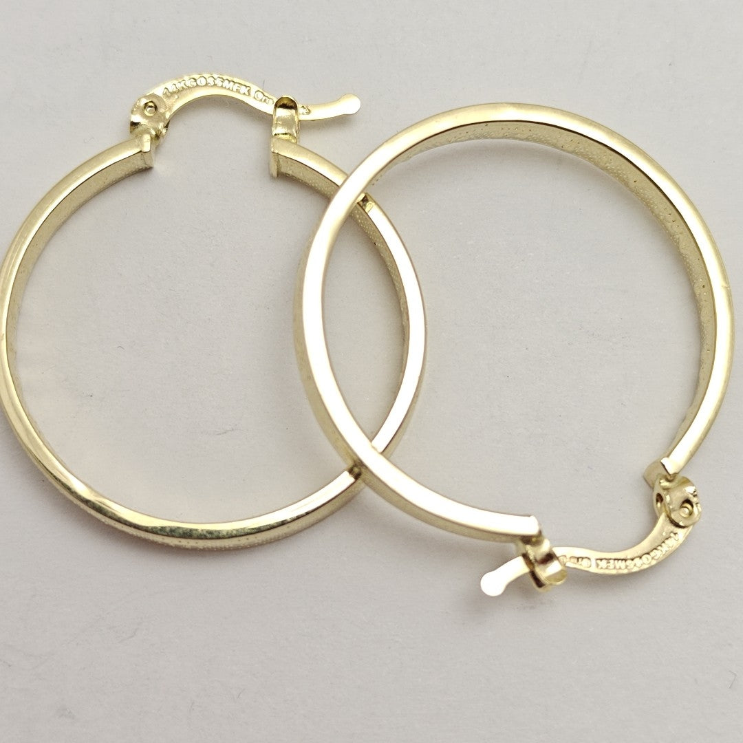 ARETES ARRACADAS TROQUELADA 14K 2.7 GR (NUEVO)