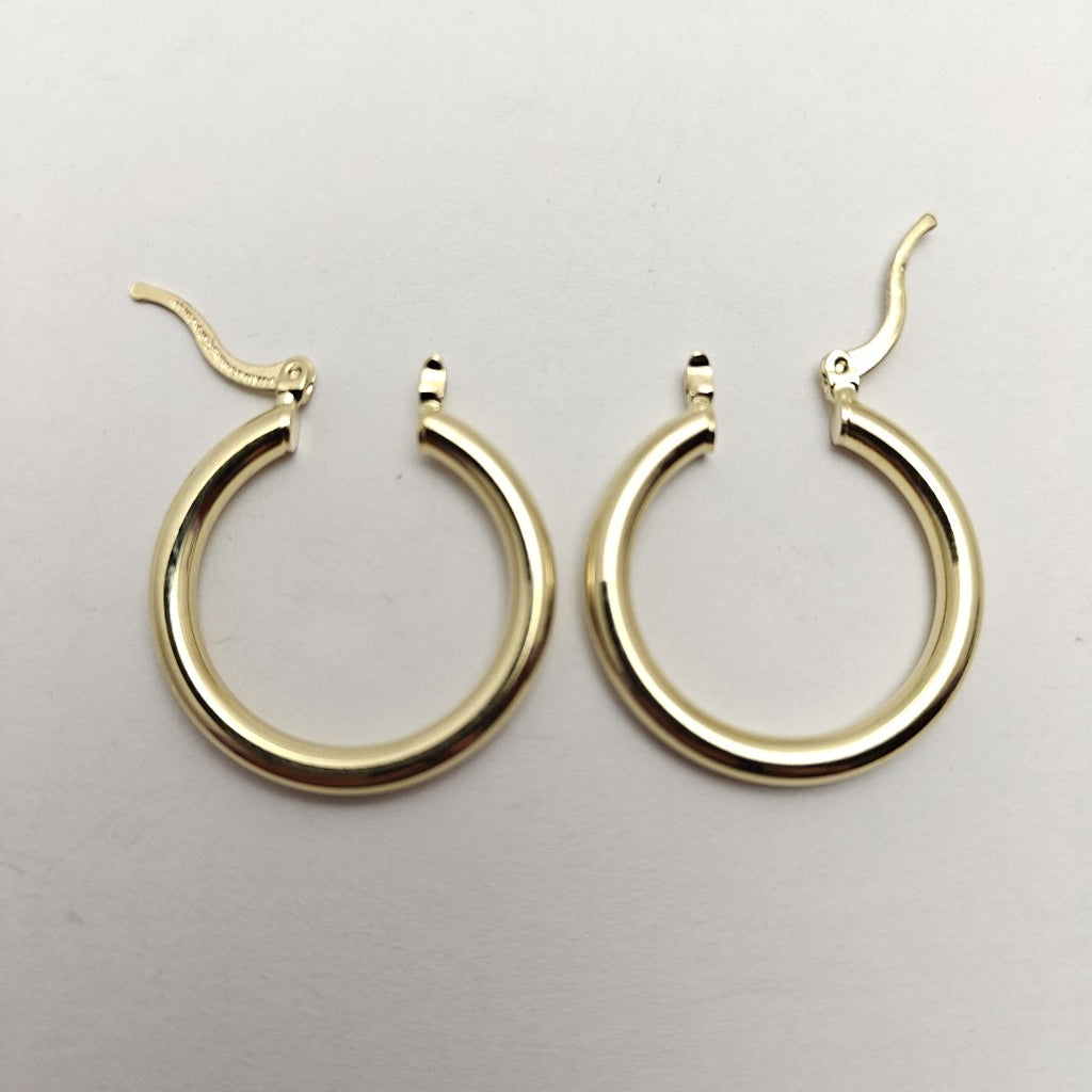 ARETES TEJIDO ARRACADAS LISAS HUECAS 14K 2.1 GR (NUEVO)