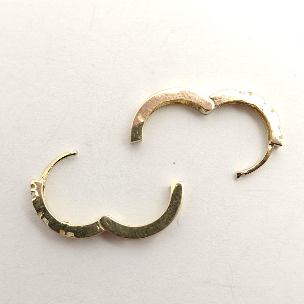 ARETES HUGGIES CON CIRCONIAS 14K 2.3 GR (NUEVO)