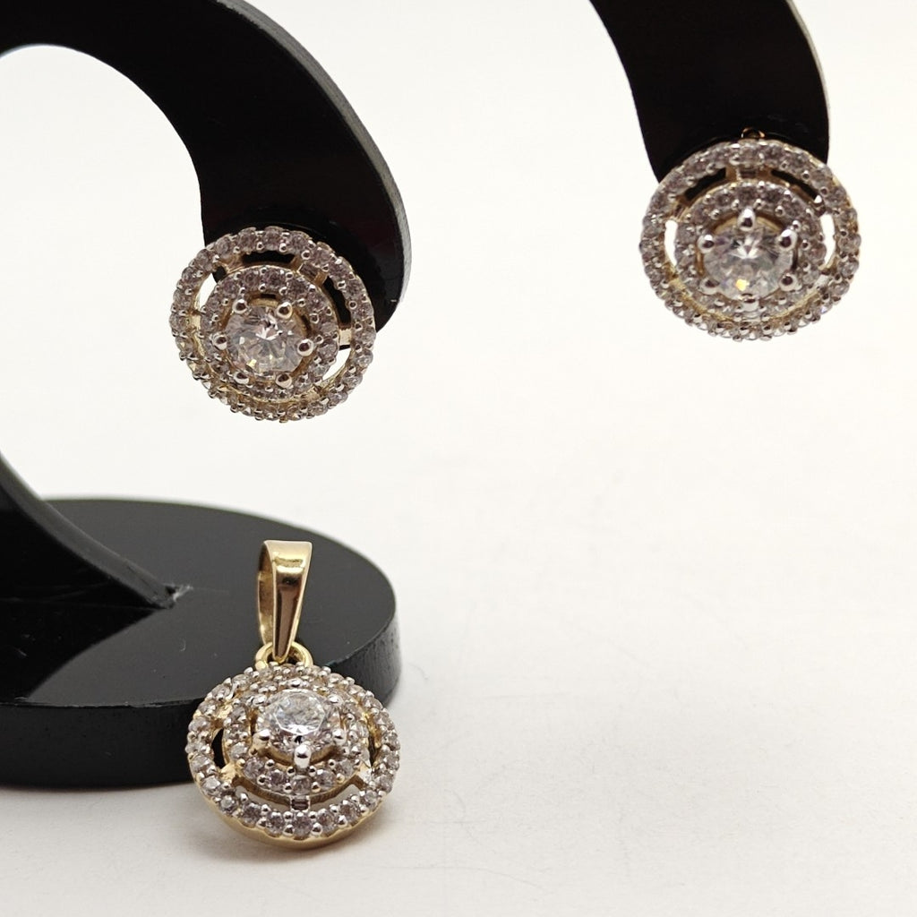 BROQUELES MEDIO ADEREZO BROQUELES Y DIJE C CIRCONIAS 14K 4.2 GR (NUEVO)